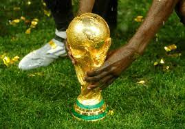 意大利1-0领先德国！巴雷拉直塞打穿防线，托纳利推射破门.